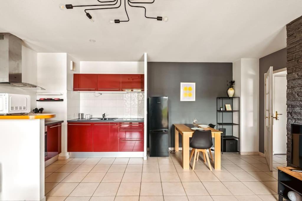 T2 Paisible Vaise, Avec Parking Metro Direct Bellecour Apartment Lyon Bagian luar foto