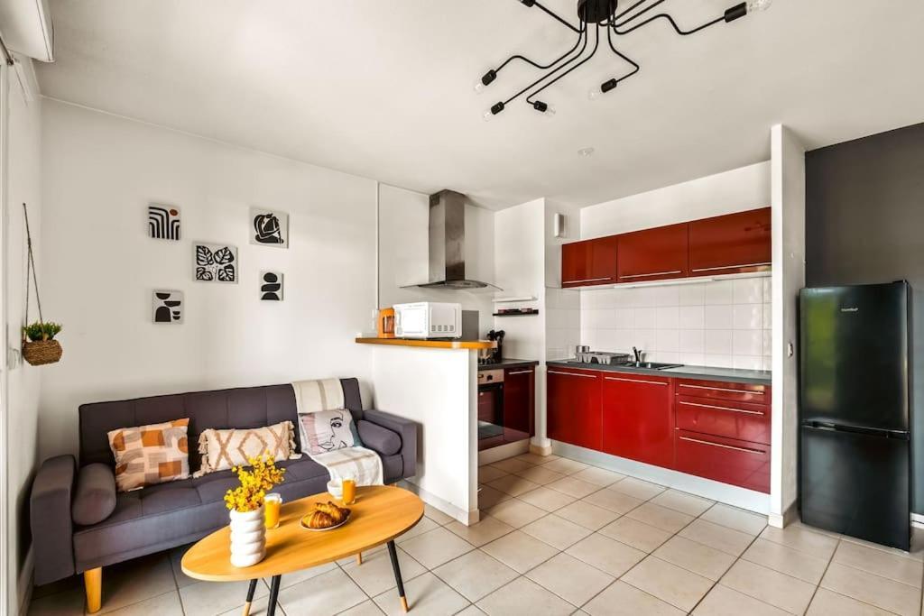 T2 Paisible Vaise, Avec Parking Metro Direct Bellecour Apartment Lyon Bagian luar foto
