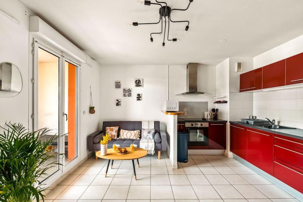T2 Paisible Vaise, Avec Parking Metro Direct Bellecour Apartment Lyon Bagian luar foto
